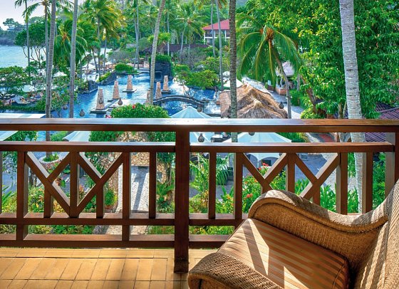 Sheraton Senggigi Beach Resort - Beispiel Balkon Deluxe Pool View (Zimmercodierung UDP)