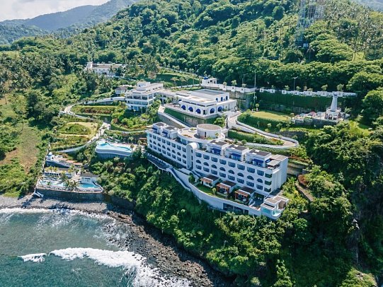 Royal Avila Boutique Resort