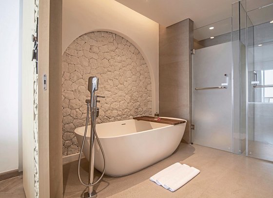 Royal Avila Boutique Resort - Wohnbeispiel Ocean Premier (Zimmercodierung UM1)