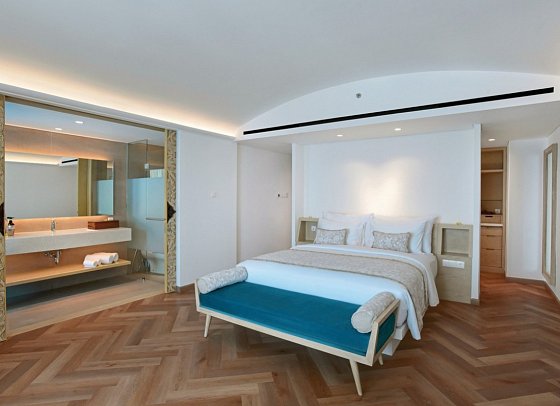 Royal Avila Boutique Resort - Wohnbeispiel Ocean Suite (Zimmercodierung WBM)