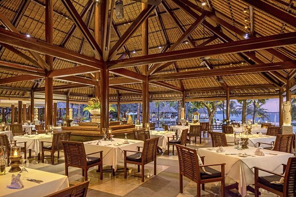The Oberoi Beach Resort, Lombok - Restaurant Lumbung