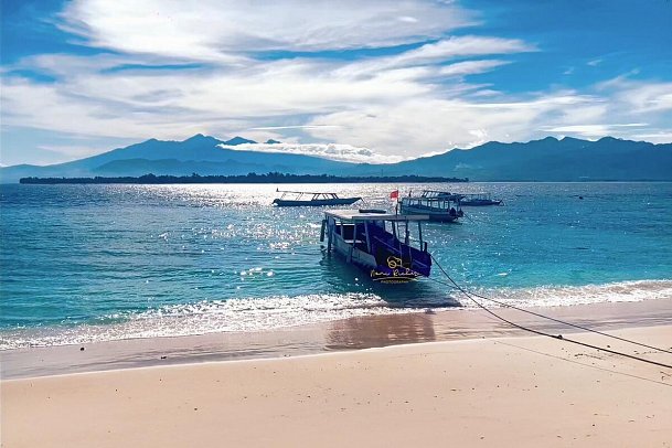 Kura Kura Beach Resort