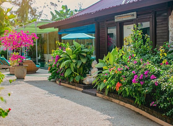 Kura Kura Beach Resort