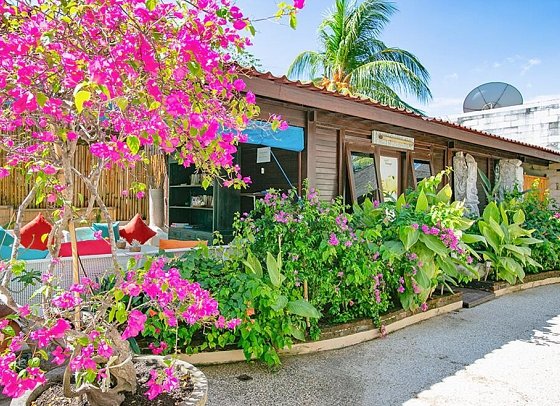 Kura Kura Beach Resort