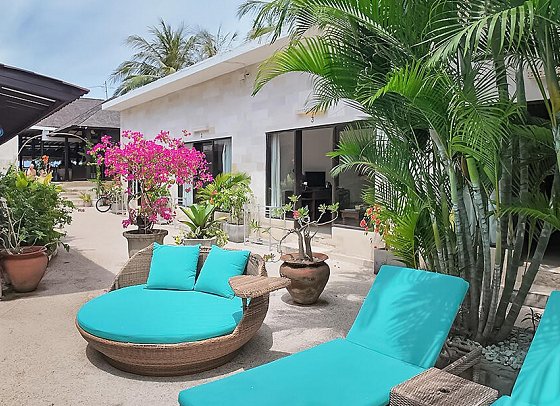Kura Kura Beach Resort