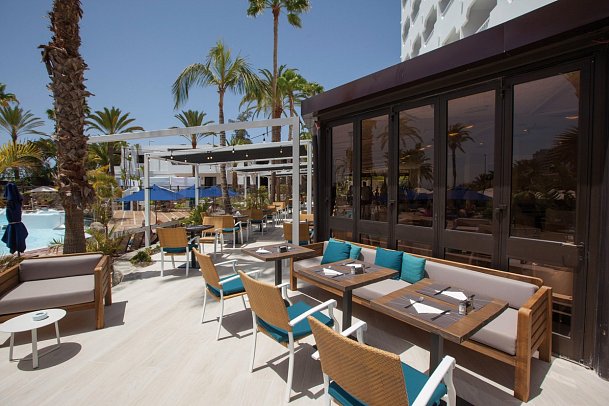 Corallium Beach by Lopesan Hotels