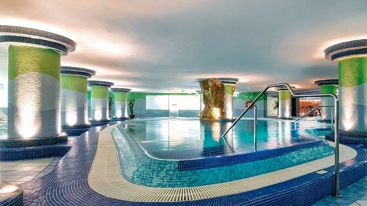 Bull Escorial & Spa