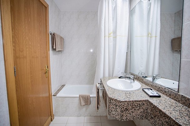 Servatur Don Miguel - Beispiel Bad (Zimmercodierungen DB1, TB1, EB1, DS1, DSP & WS1)