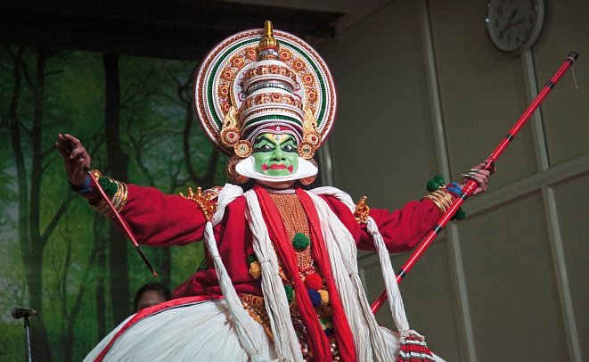 Südindien zum Kennenlernen - Kathakali-Tänzer