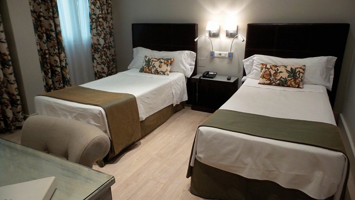 Hotel Moderno - Wohnbeispiel Doppelzimmer (Zimmercodierung DB1)
