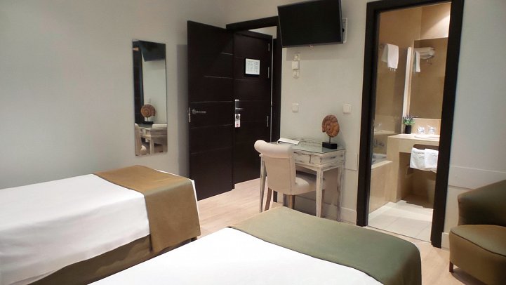 Hotel Moderno - Wohnbeispiel Doppelzimmer (Zimmercodierung DB1)