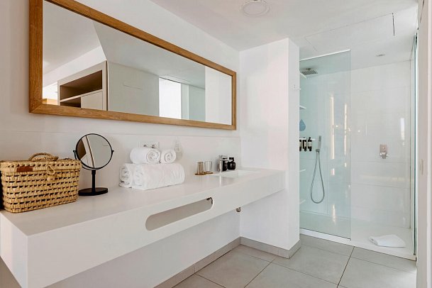 Lago Resort Menorca - Casas del Lago - Beispiel Bad (Zimmercodierung WB1)