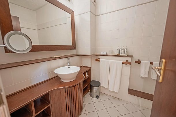 Severin Sea Lodge - Beispiel Bad (Zimmercodierung DG1)