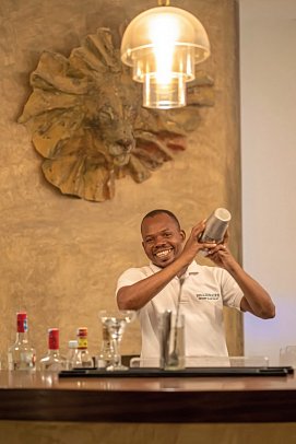 Billionaire Resort & Retreat