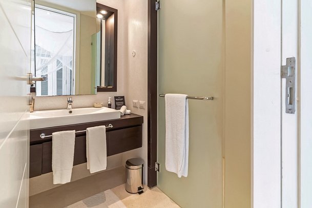 Billionaire Resort & Retreat - Beispiel Bad (Zimmercodierungen AB1, OB1, PB1 & RB1)