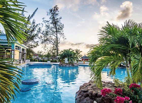 Jewel Paradise Cove Resort & Spa