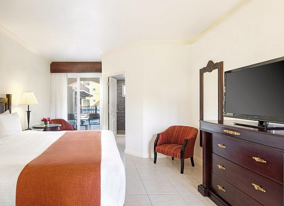 Jewel Paradise Cove Resort & Spa - Wohnbeispiel Pool View Guest Room (Zimmercodierung UGP)