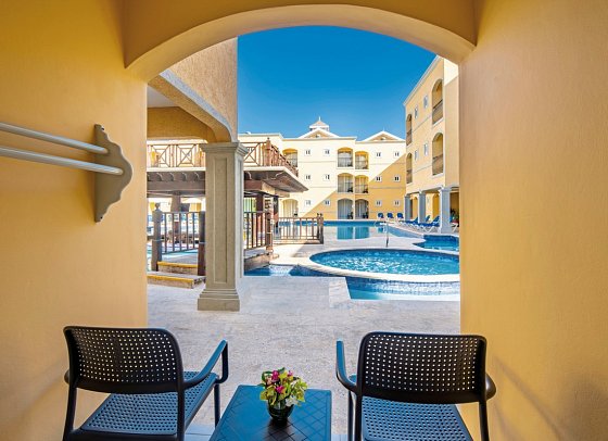Jewel Paradise Cove Resort & Spa - Wohnbeispiel Pool View Guest Room (Zimmercodierung U3O)
