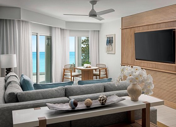 Sandals South Coast - Wohnbeispiel Longbeach Beachfront One Bedroom Butler Suite w/ Balcony Tranquility Soaking Tub