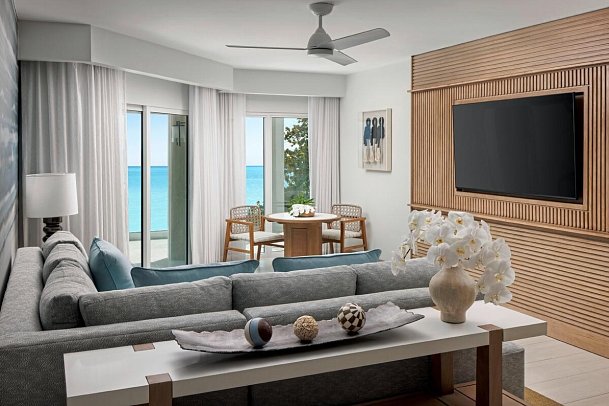 Sandals South Coast - Wohnbeispiel Longbeach Beachfront One Bedroom Butler Suite w/ Balcony Tranquility Soaking Tub