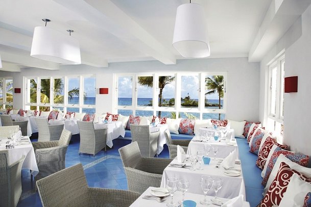 Couples Tower Isle - Verandah Restaurant