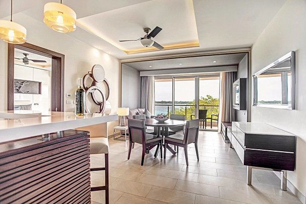 Grand Lido Negril Au-Naturel, An Autograph Collection All-Inclusive Resort - Wohnbeispiel Penthouse One Bedroom Ocean View Terrace Jacuzzi (Zimmercodierung ABM)