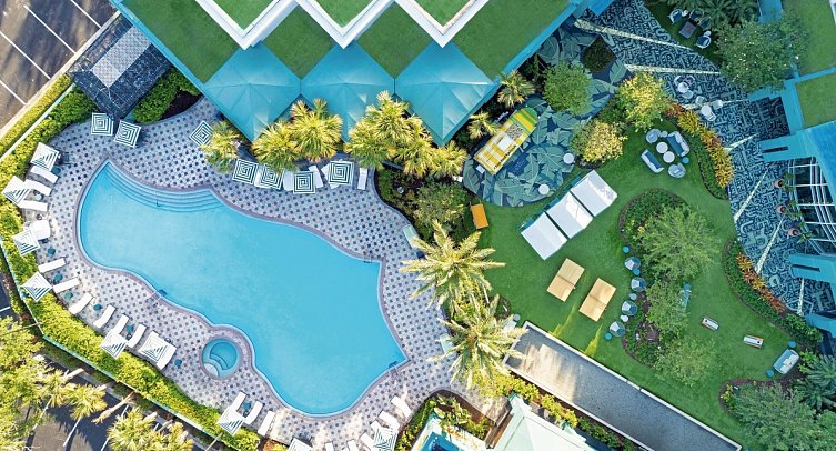 Landy Orlando Universal Blvd.