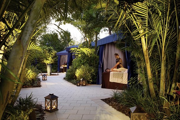 The Grove Resort & Spa Apartments