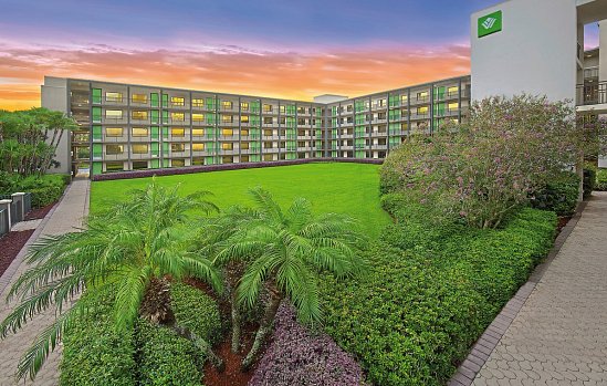 Wyndham Garden Lake Buena Vista Disney Springs Resort Area