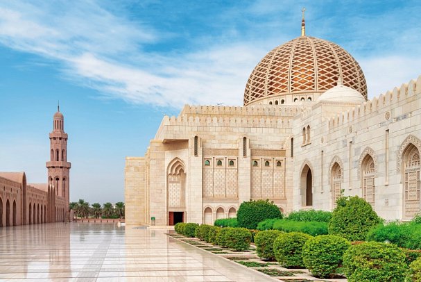 Die Weihrauchstraße - Der Duft des Orients - Sultan Qaboos Grand Mosque - Muscat