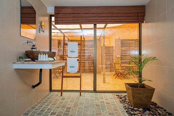 1000 Nights Sharqiya Sands Camp - Wohnbeispiel Luxury Pool Tent (Zimmercodierung UG3)