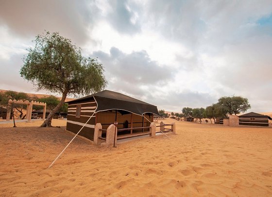 1000 Nights Sharqiya Sands Camp - Wohnbeispiel Premium Tent (Zimmercodierung UG1)