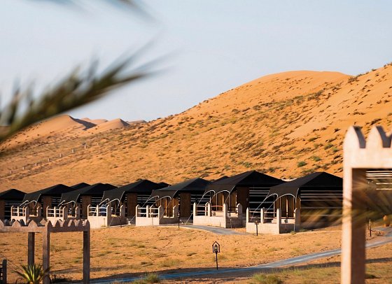 1000 Nights Sharqiya Sands Camp - Wohnbeispiel Deluxe Tent (Zimmercodierung UG2)