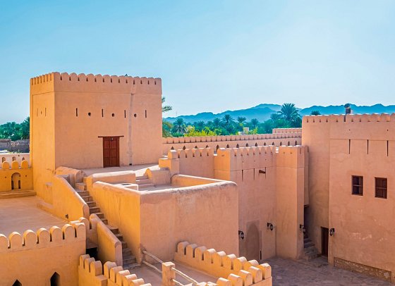 Das Königreich Oman zu Fuß entdecken - Festung Nizwa
