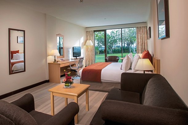 Crowne Plaza Muscat - Wohnbeispiel Family Room (Zimmercodierung FB1)