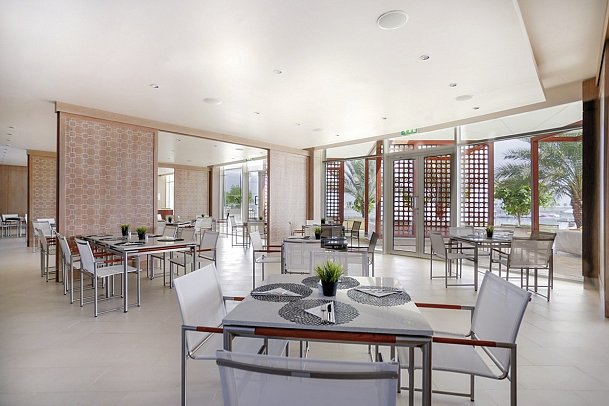 Barceló Mussanah Resort - Azure Restaurant