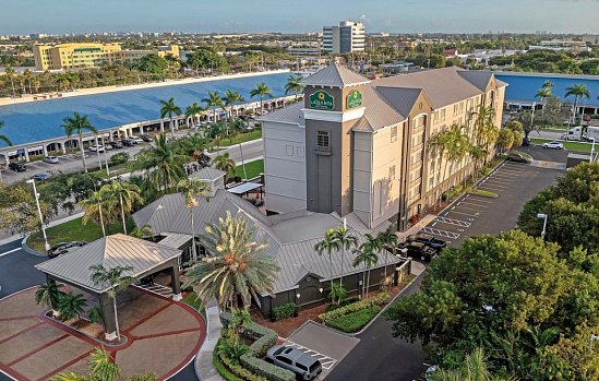 La Quinta Inn & Suites Miami Airport West