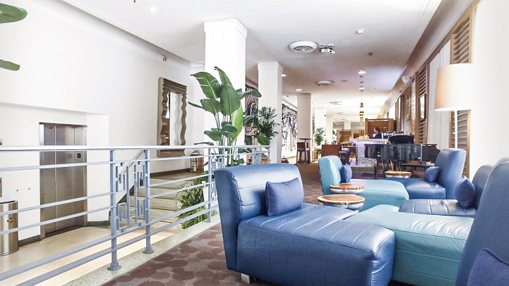 Marseilles Hotel