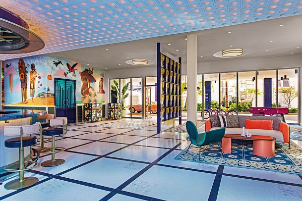 Moxy South Beach