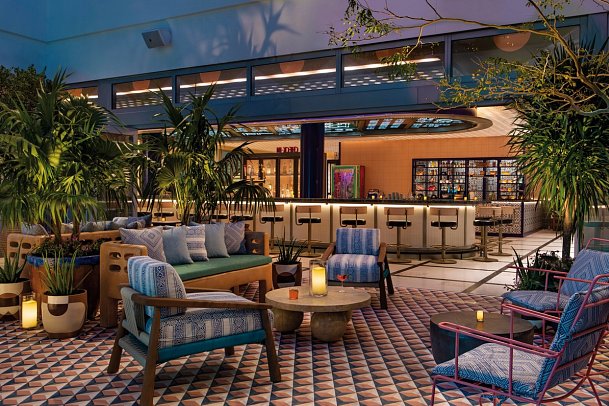 Moxy South Beach
