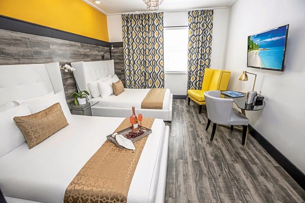 Catalina Hotel - Wohnbeispiel Double Double Room