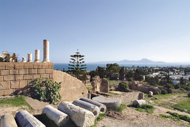 Kulturschätze und Wüstensonne - Tunesiens Paradies - Thugga