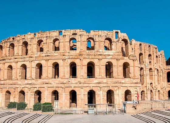 Kulturschätze und Wüstensonne - Tunesiens Paradies - Amphitheater - El Jem
