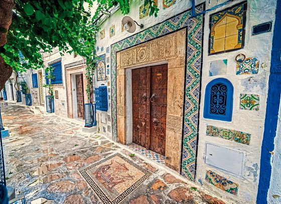 Kulturschätze und Wüstensonne - Tunesiens Paradies - Farbenprächtige Medina