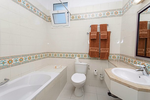 El Mouradi Club Selima