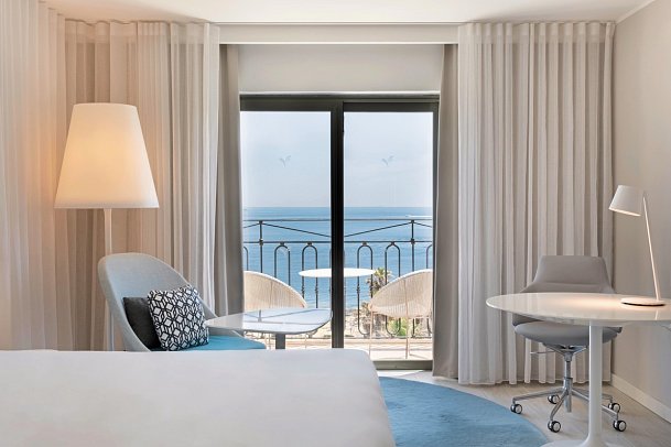 Hilton Malta - Wohnbeispiel Doppelzimmer Executive Meerblick (Zimmercodierung DTM)
