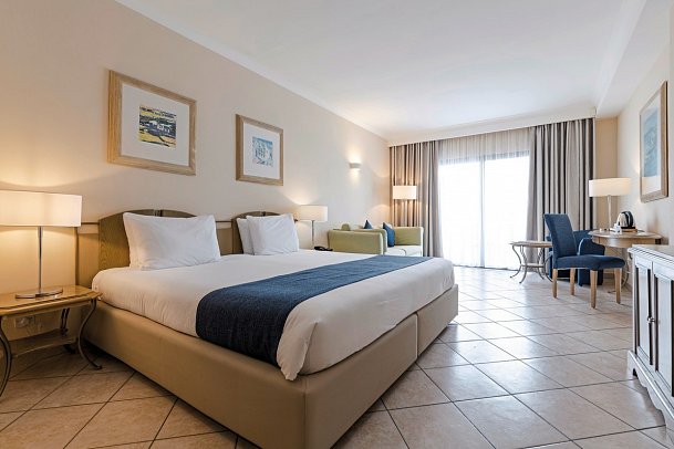 Maritim Antonine Hotel & Spa - Wohnbeispiel Juniorsuite (Zimmercodierungen JBG & JB1)