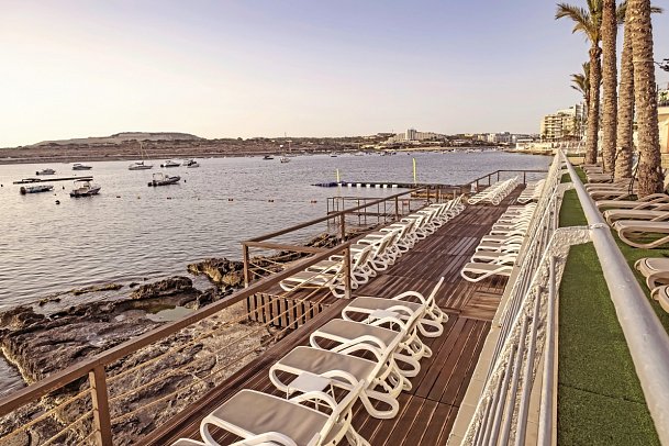 Qawra Palace Resort & Spa