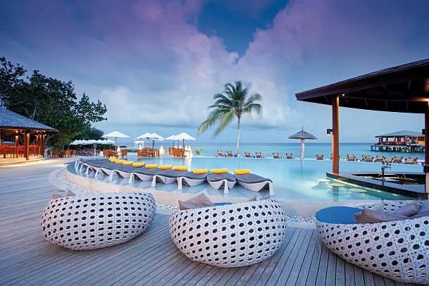 Centara Ras Fushi Resort & Spa Maldives