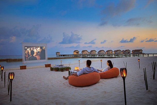 Centara Ras Fushi Resort & Spa Maldives